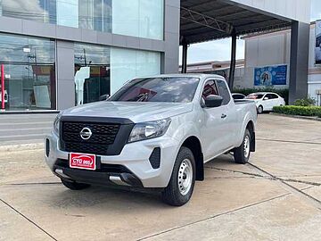 Nissan Navara KC 2.5 SL 6MT สีเทา